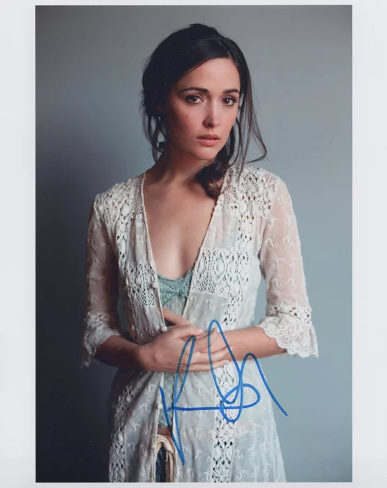 Rose Byrne autograph