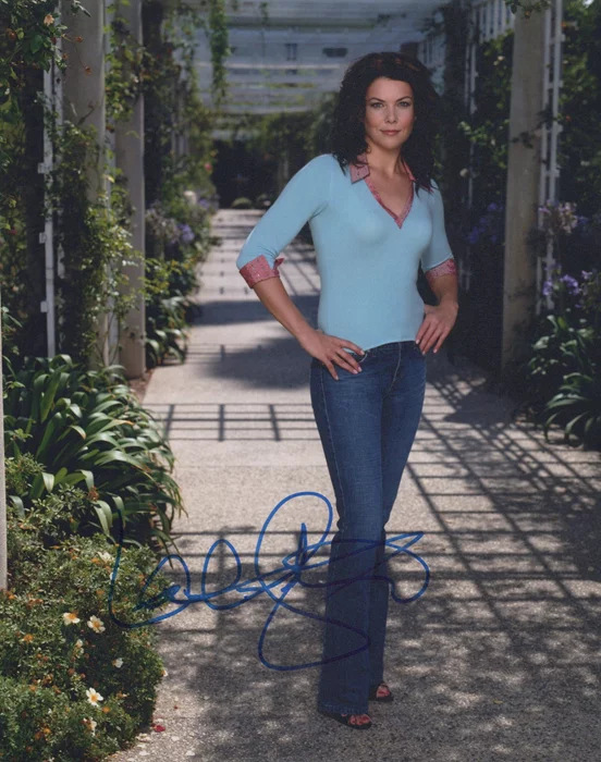 Lauren Graham autograph