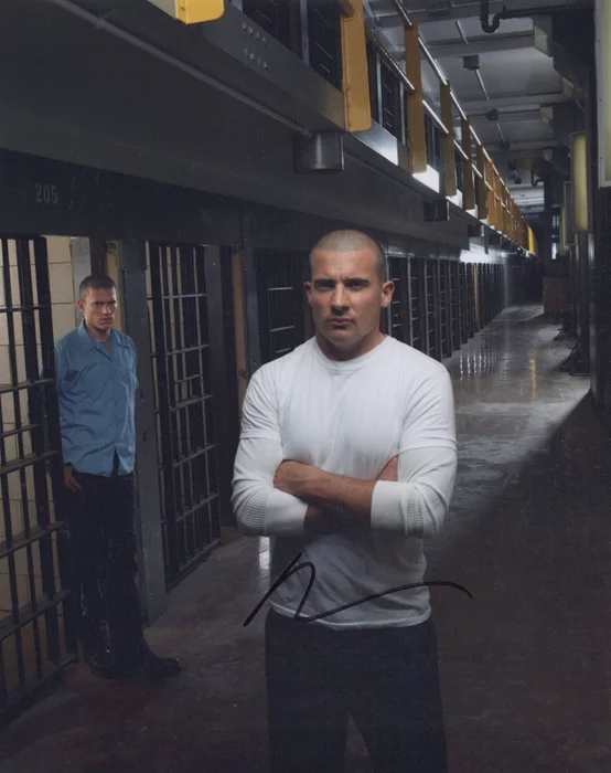 Dominic Purcell autograph