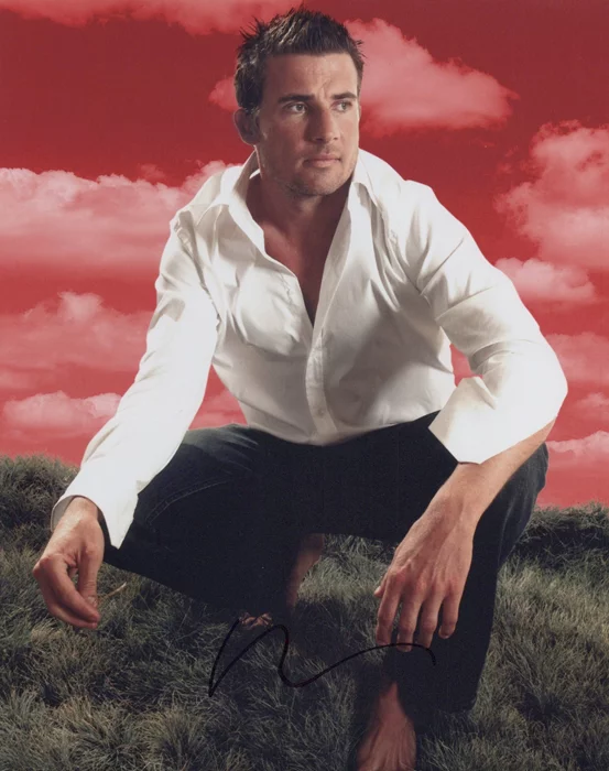 Dominic Purcell autograph