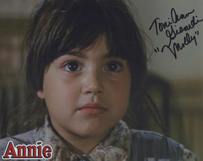 Toni Ann Gisondi autograph