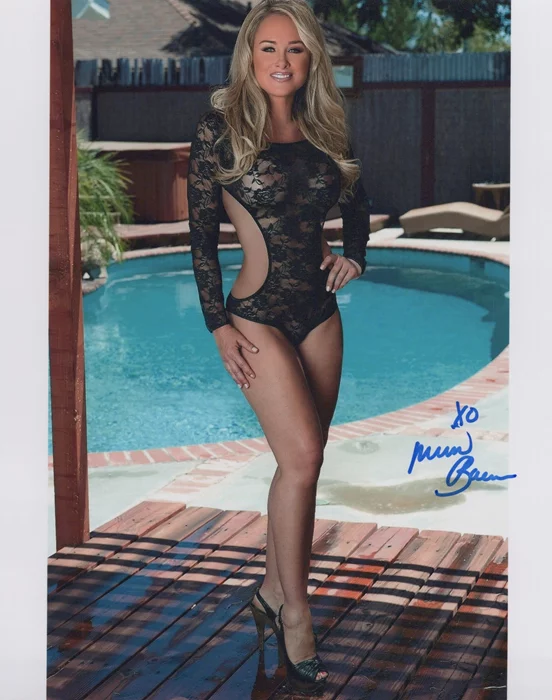 Michelle  Baena autograph