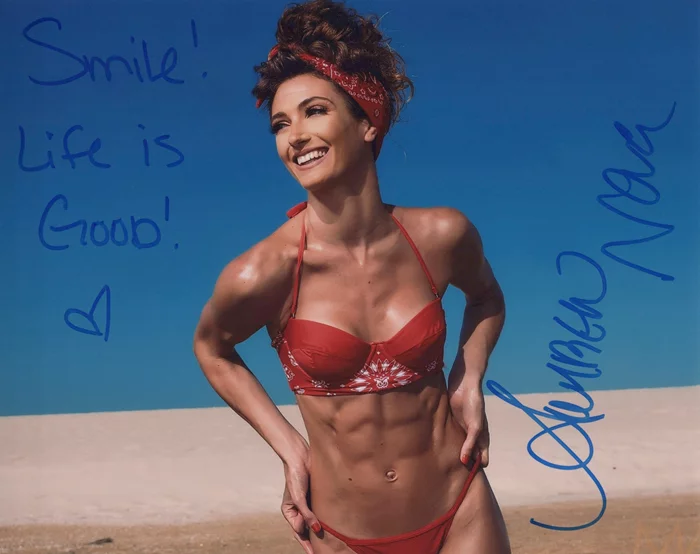 Amber Nova autograph