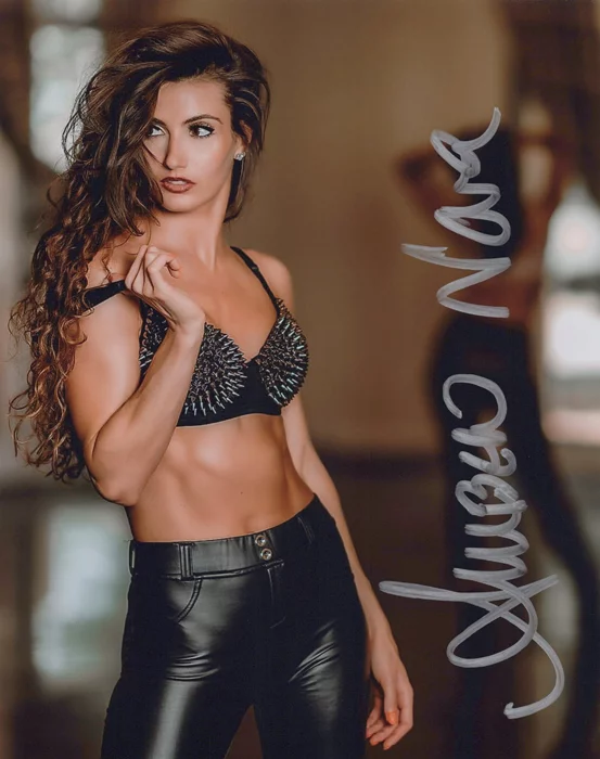 Amber Nova autograph