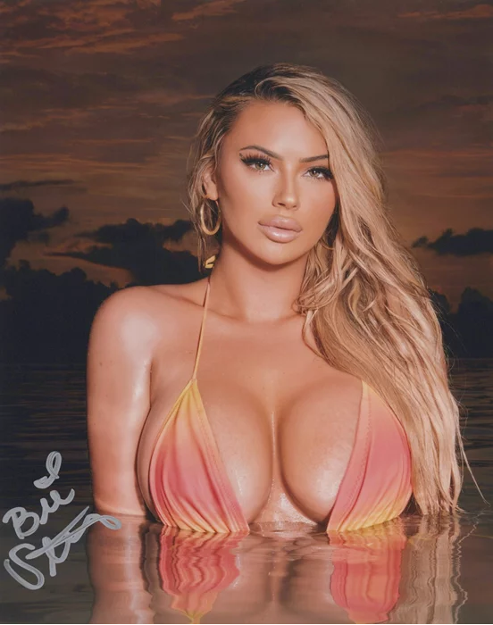 Bri Stern autograph