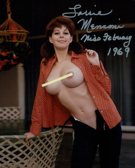 Lorrie Menconi autograph