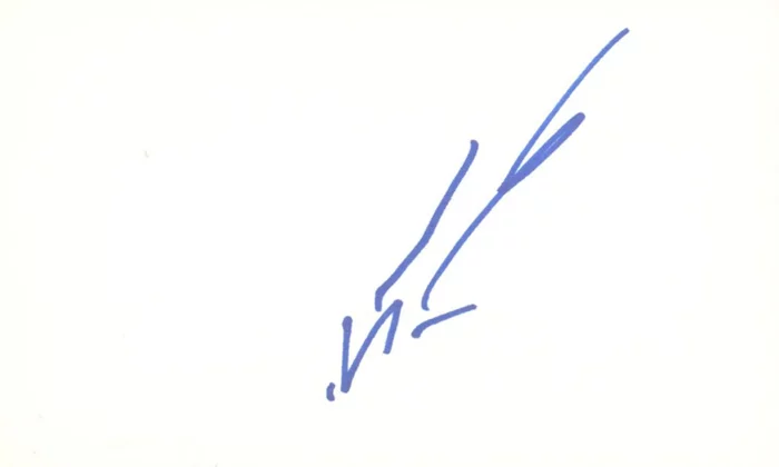 Shannen Doherty autograph