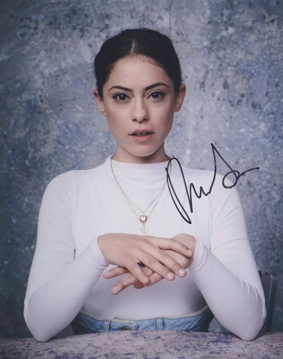 Rosa Salazar autograph