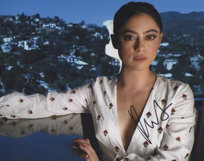 Rosa Salazar autograph