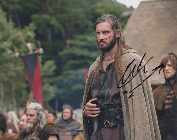Clive Standen autograph
