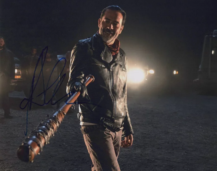 Jeffrey Dean Morgan autograph