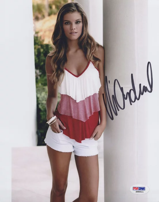 Nina Agdal autograph