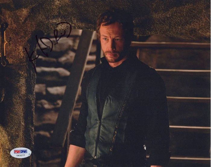 Kris Holden-Ried autograph