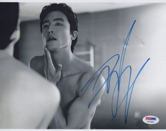 Daniel Henney autograph