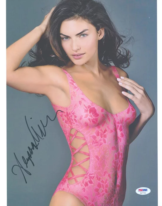Alyssa Miller autograph