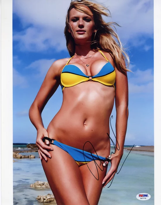 Anne Vyalitsyna autograph
