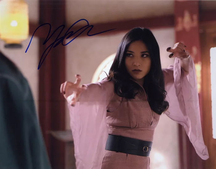 Yvonne Chapman autograph