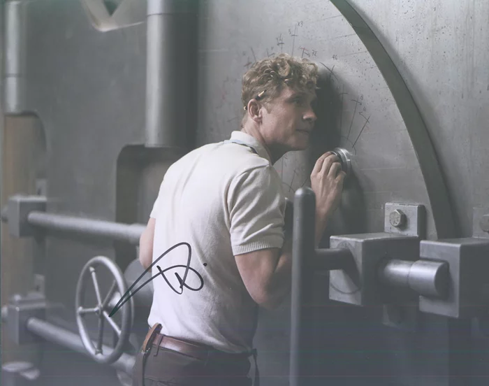 Matthias Schweighofer autograph