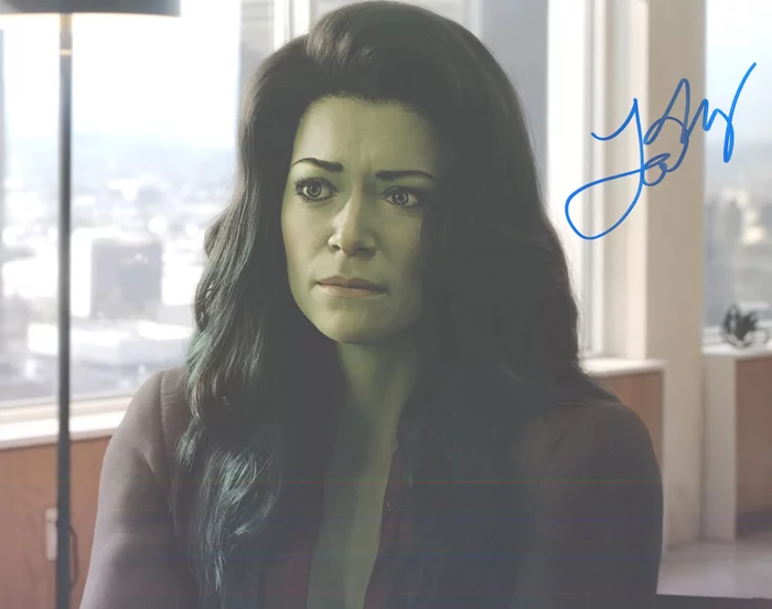 Tatiana Maslany autograph