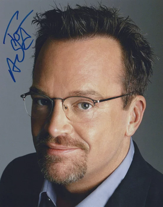 Tom Arnold autograph