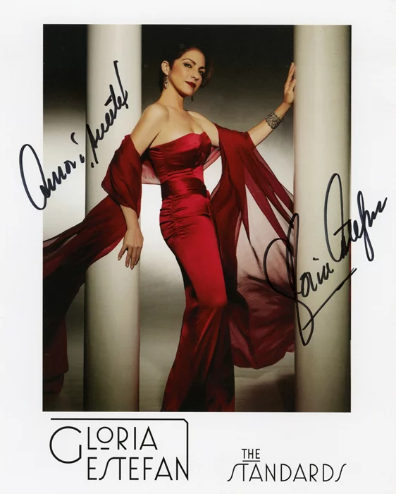 Gloria Estefan autograph