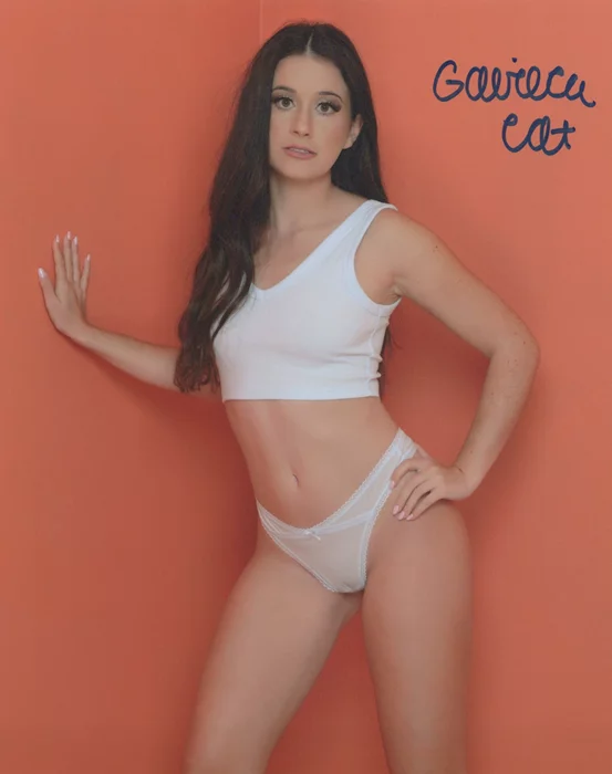 Gabriella Cat autograph