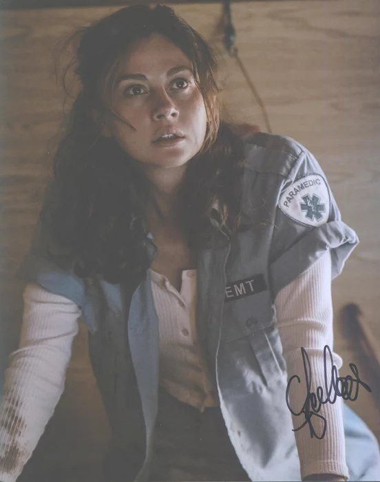 Chloe Van Landschoot autograph