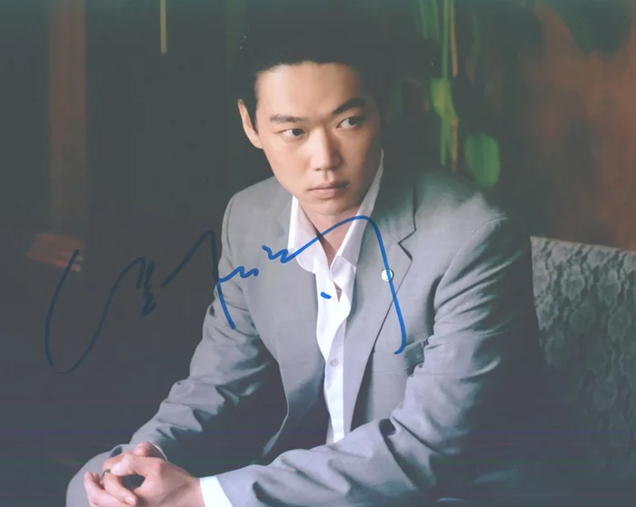 Sho Kasamatsu autograph