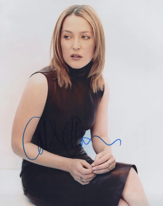 Gillian Anderson autograph