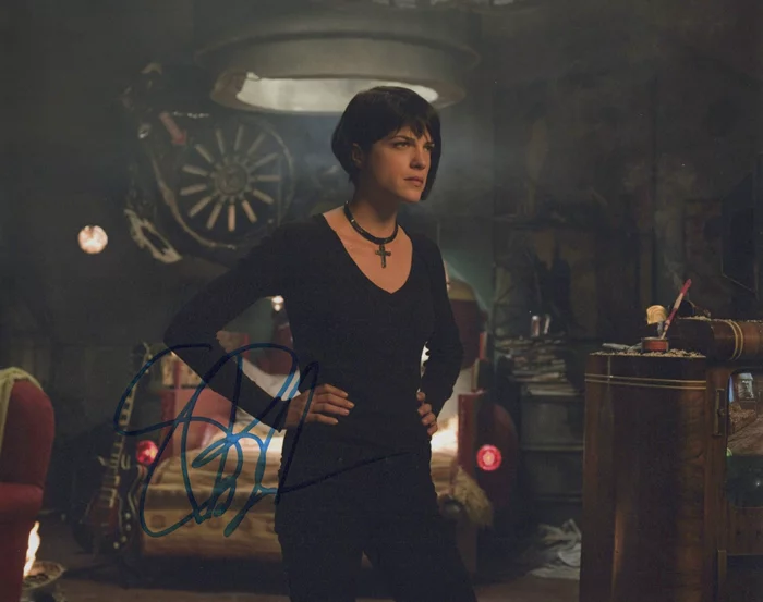 Selma Blair autograph