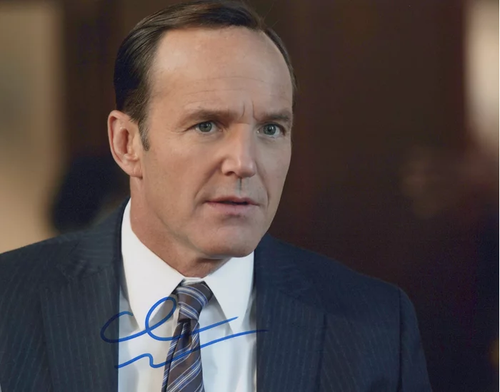 Clark Gregg autograph