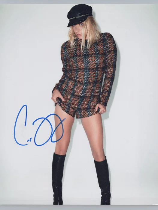 Chloe Sevigny autograph