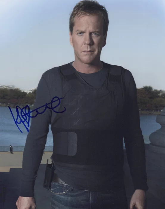 Kiefer Sutherland autograph