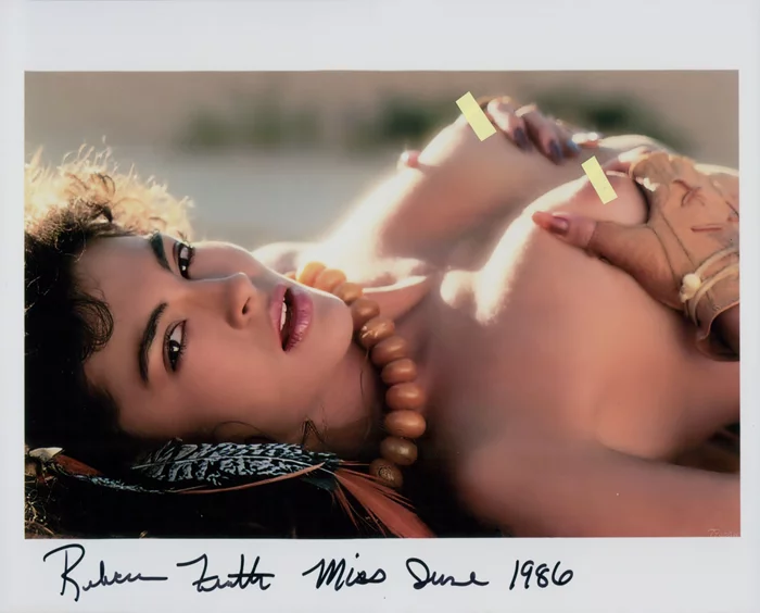 Rebecca Ferratti autograph