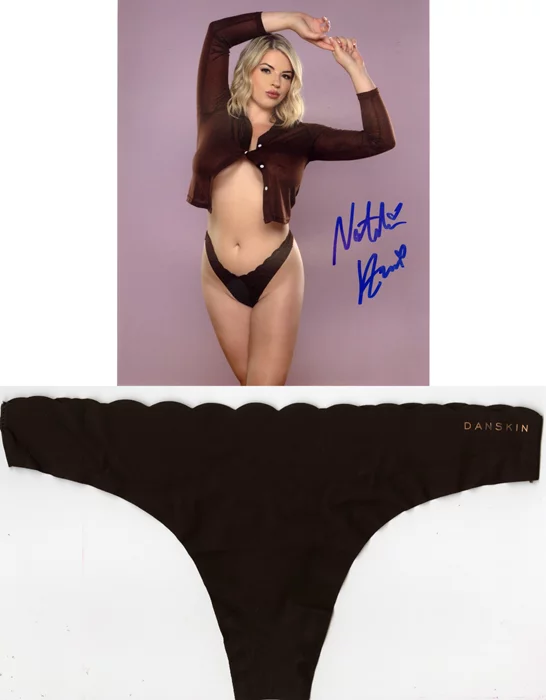 Natalie Amari autograph