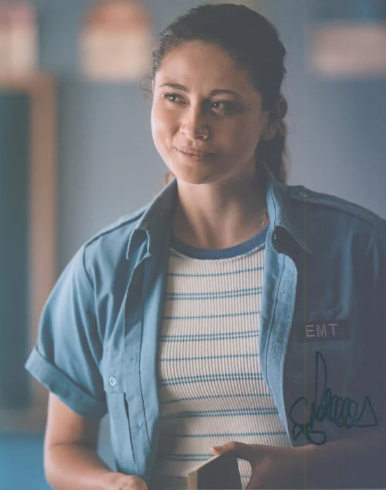 Chloe Van Landschoot autograph