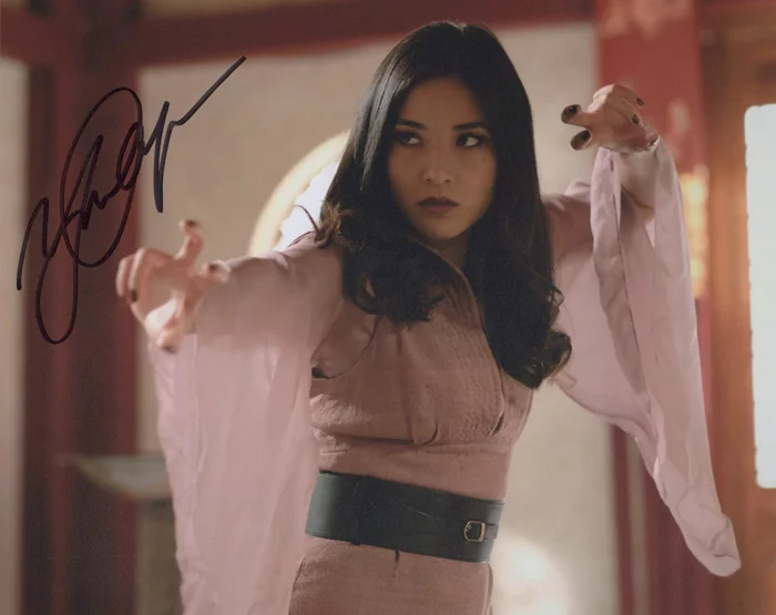 Yvonne Chapman autograph