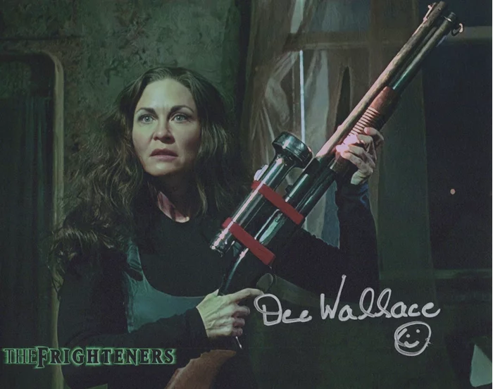 Dee Wallace autograph