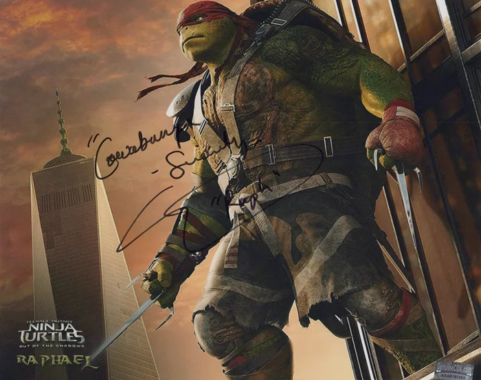 Alan  Ritchson autograph