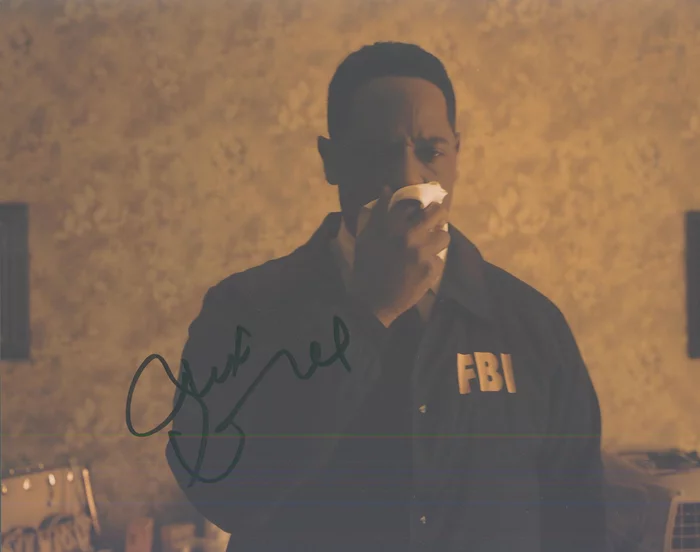 Blair Underwood autograph