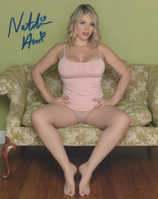 Natalie Amari autograph