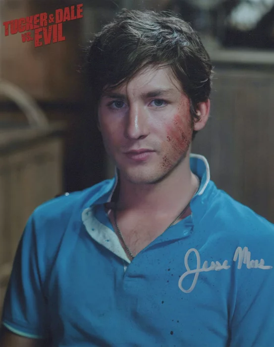 Jesse Moss autograph