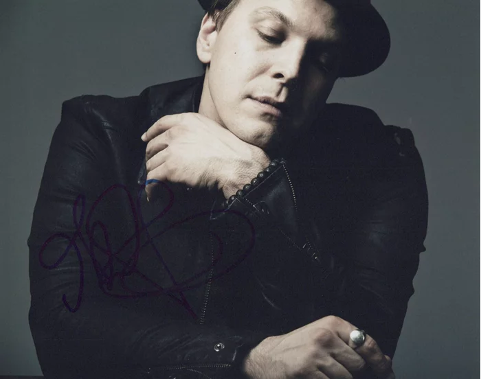 Gavin DeGraw autograph