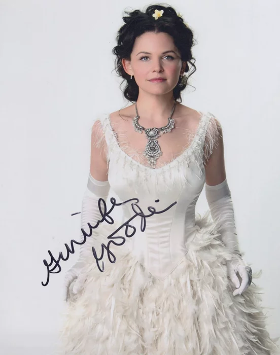 Ginnifer Goodwin autograph