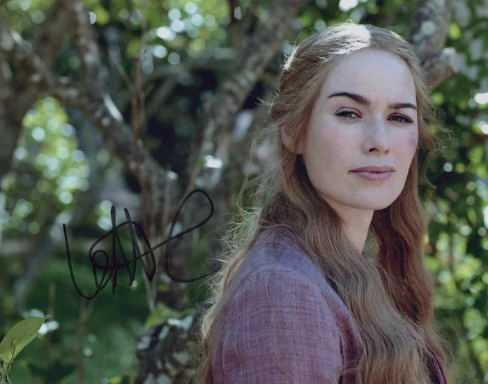 Lena Headey autograph