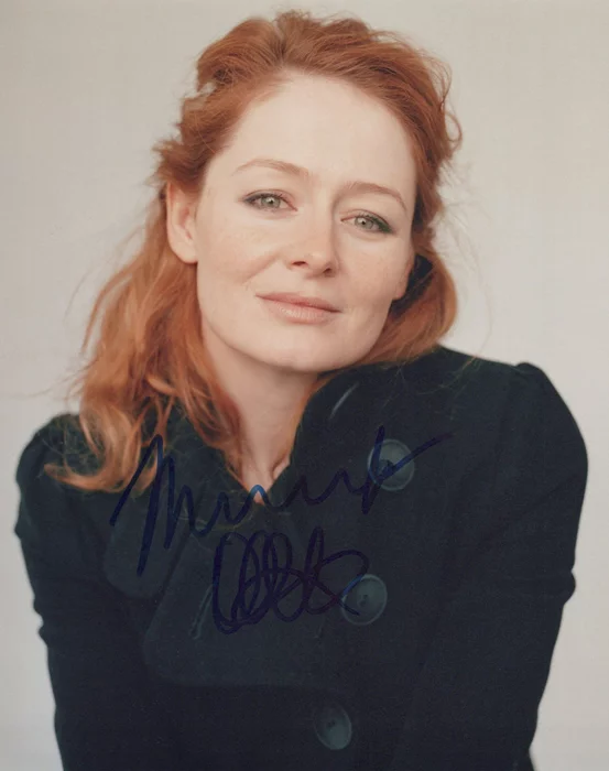 Miranda Otto autograph