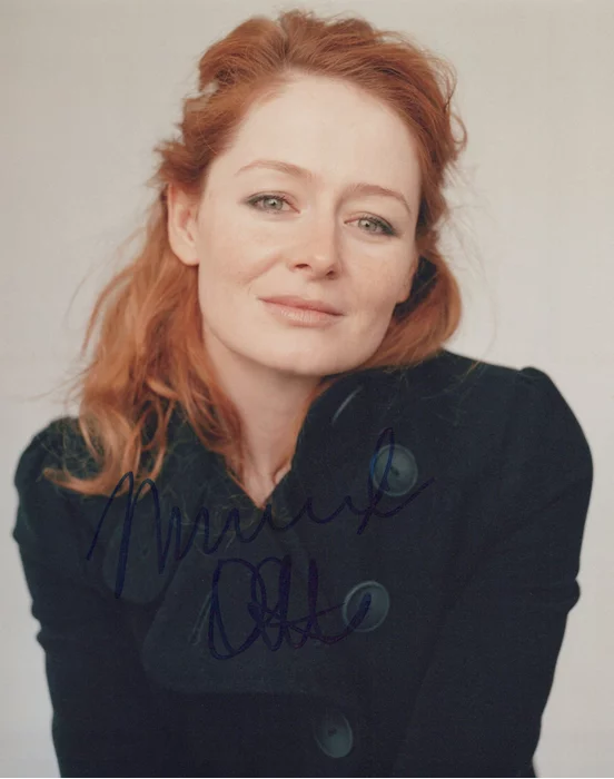 Miranda Otto autograph