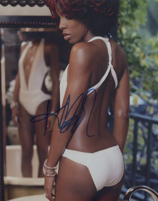 Kelly Rowland autograph