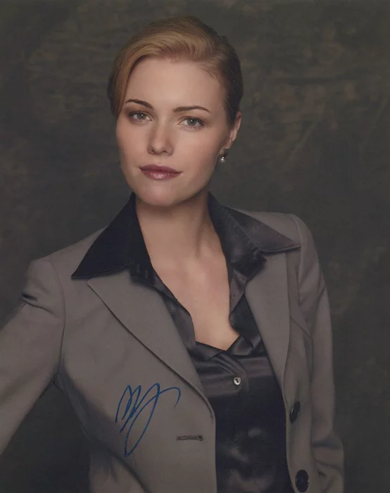 Melissa Sagemiller autograph