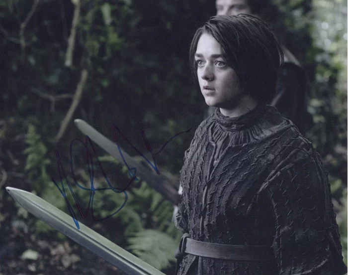 Maisie Williams autograph